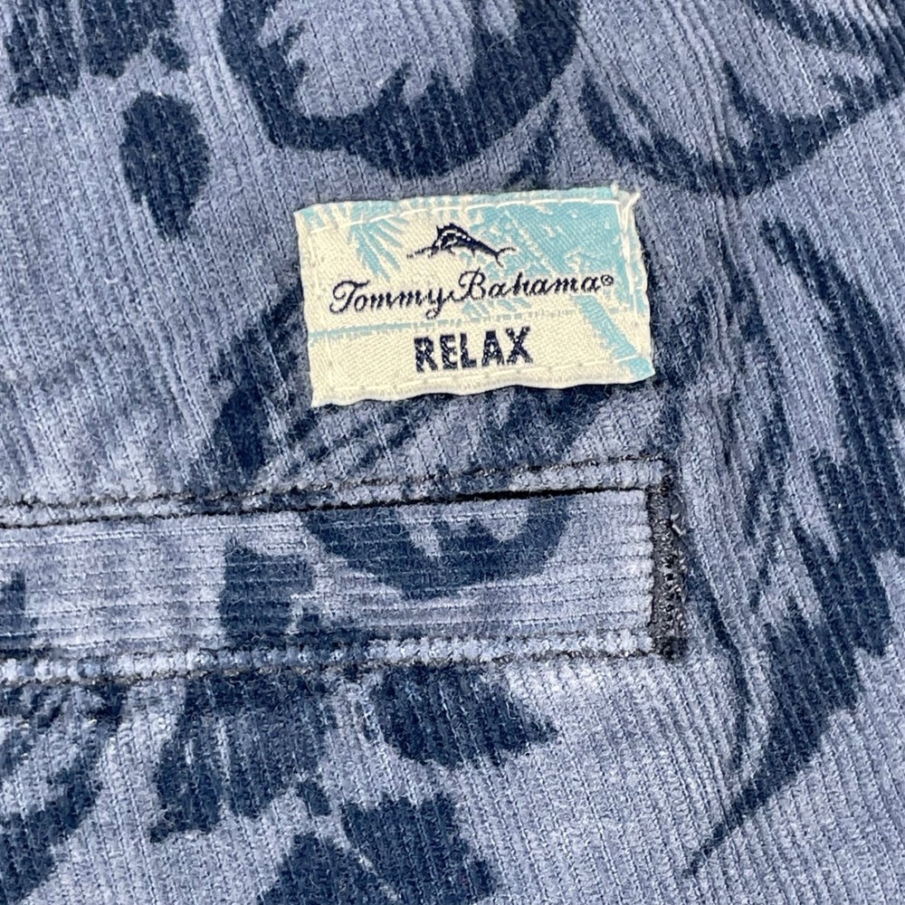 Tommy Bahama Blue Floral Corduroy Relaxed Shorts Mens 38 - Picture 3 of 9